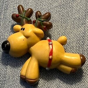 Vintage Russ Tan Reindeer Pin